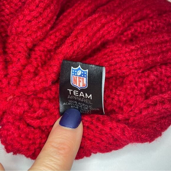 Tampa Bay Buccaneers Red Knit Newsboy Cap Beanie Hat - Picture 5 of 9